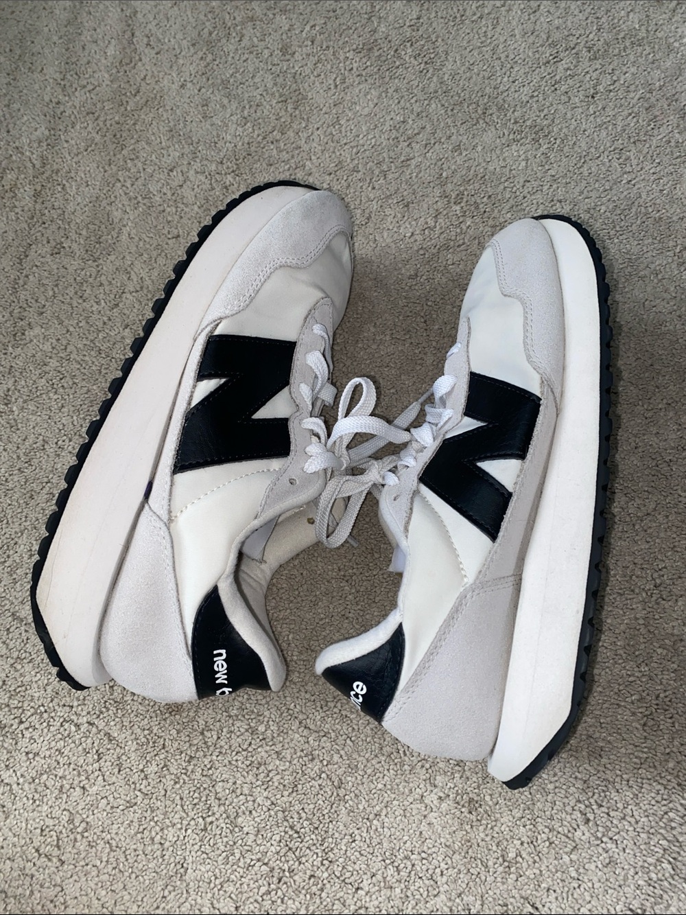 New Balance 237 Black / White WS237BW Women's Size 8.5 Men’s 7